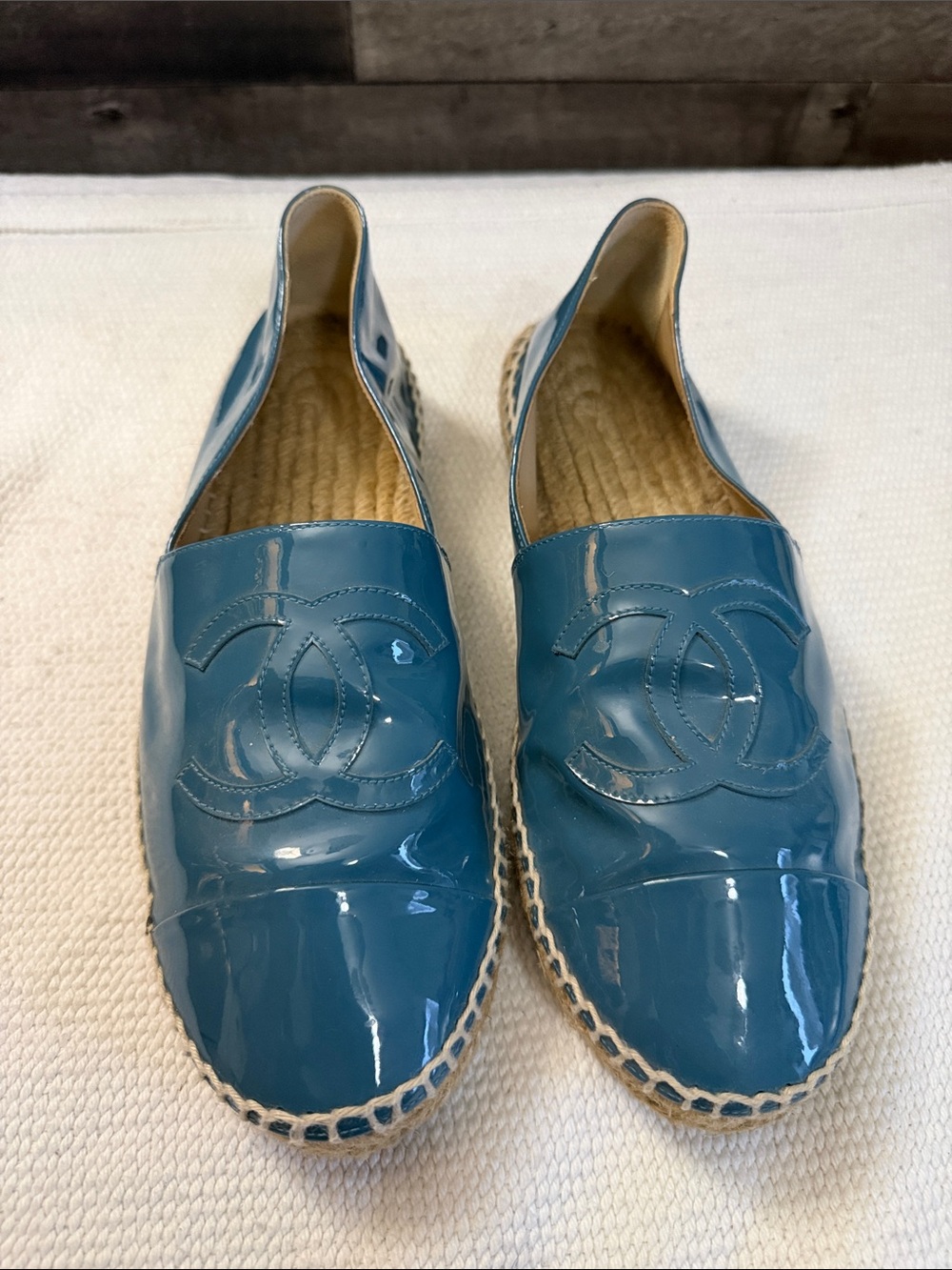CHANEL Teal Patent Espadrille Flats with Interlocking CC